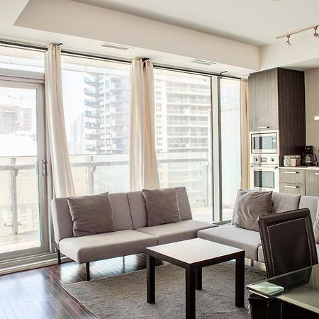 Central Condo In The Heart Of Toronto Exterior photo